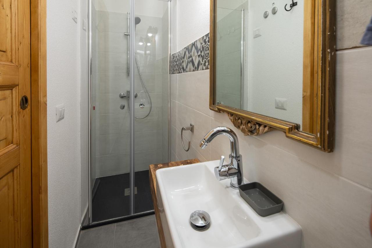 Camera Matrimoniale con Bagno Privato