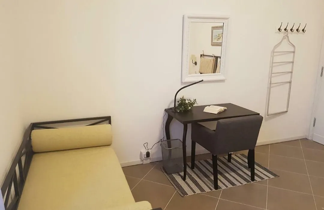 B&B Piazza Dante Nuoro-1